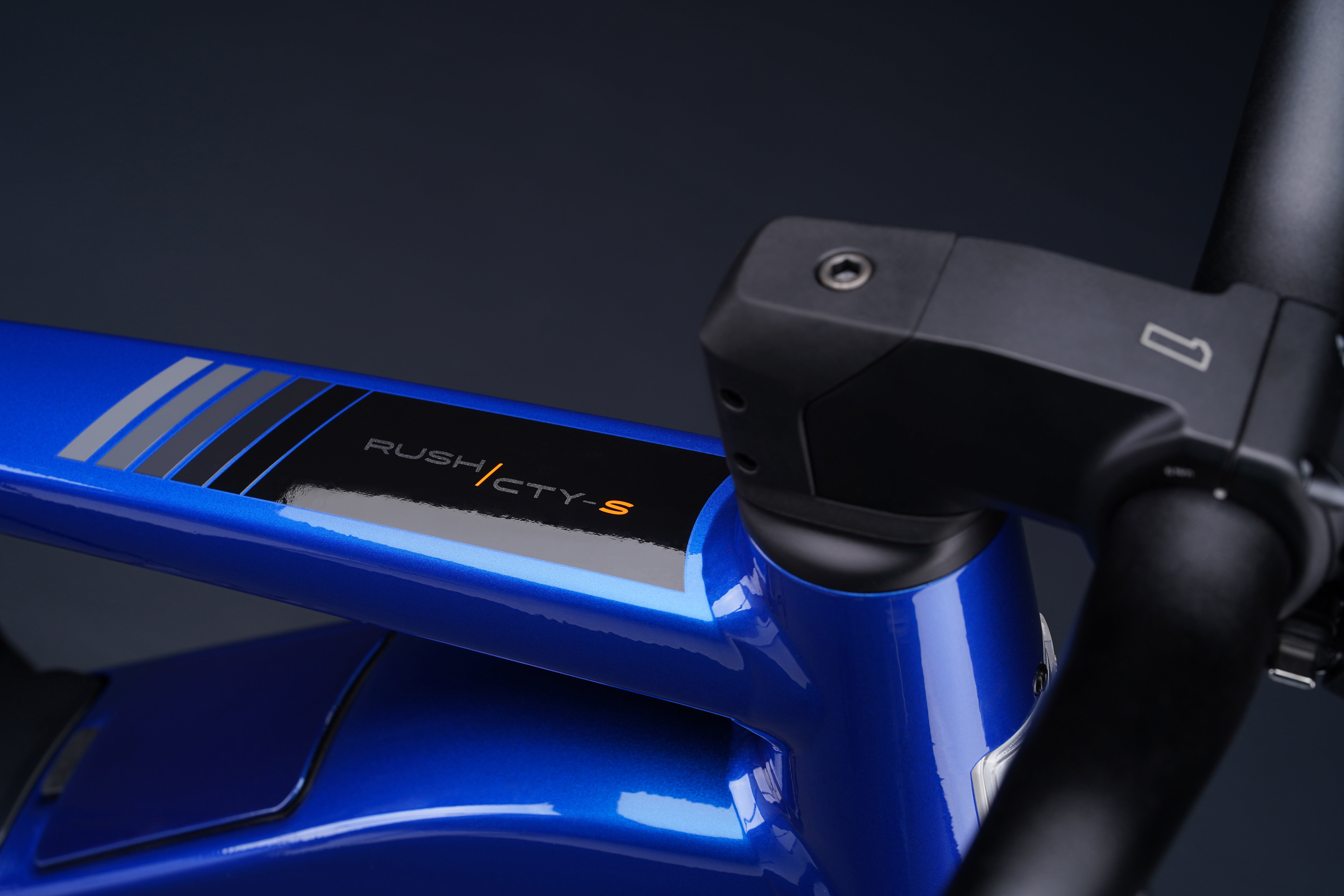 RUSH/CTY SPEED blue detail 3