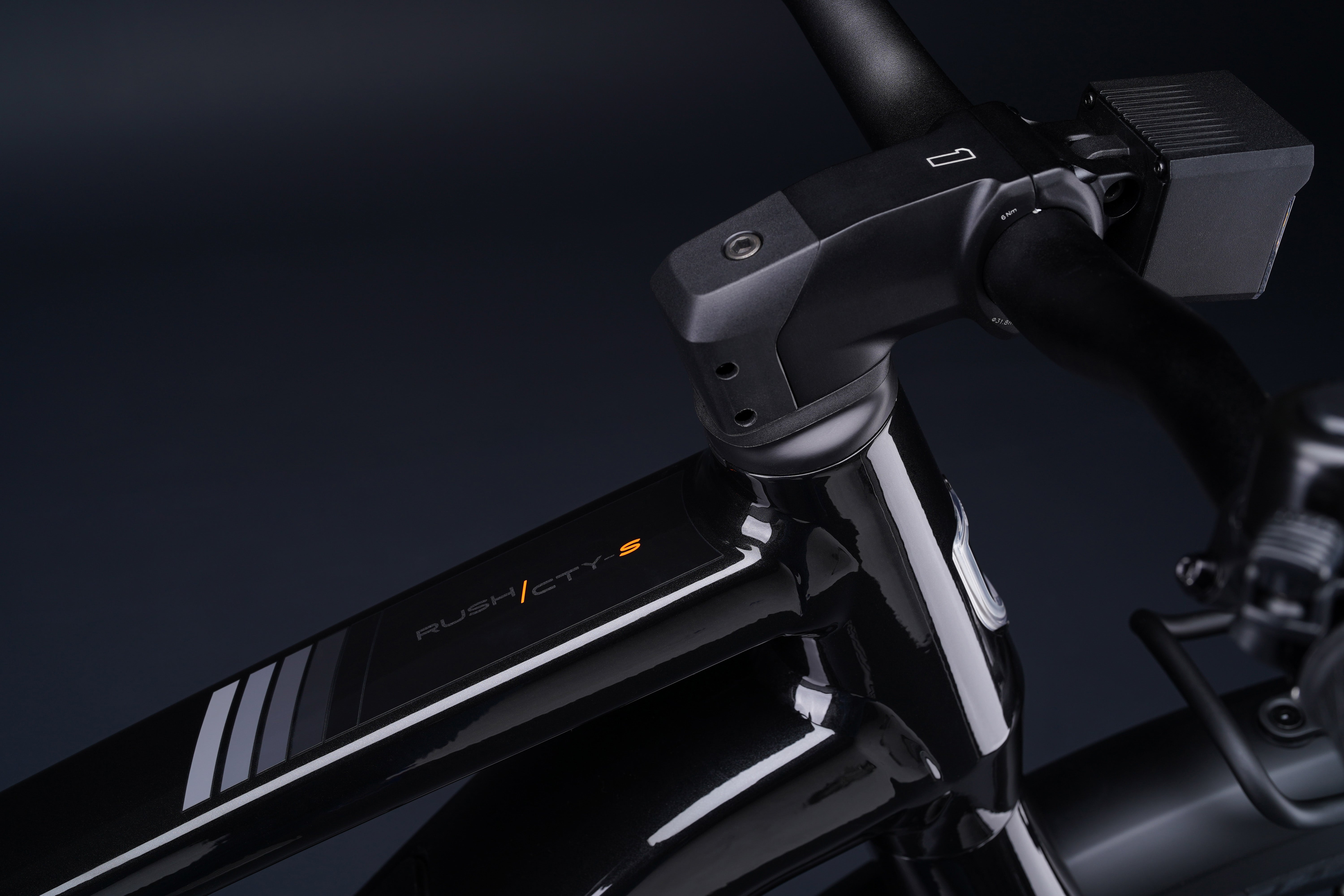 RUSH/CTY SPEED black detail 3